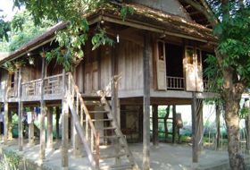 Ba Be meer Vietnam reis homestay