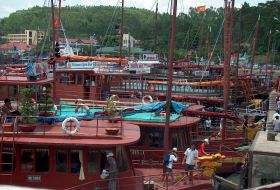  Halong Bay Boot 