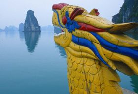 Vietnam vakantie Halong bay draak iki Travels