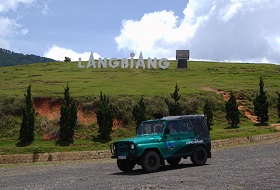 Vietnam Dalat Trekking bouwsteen iki Travels Langbiang Jeep