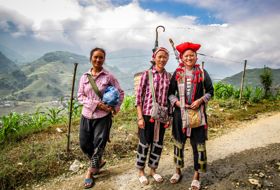 Vietnam Fotografiereis Sapa Red Head