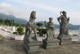 Stopover in Taiwan Statues