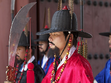Zuid-Korea Deoksugung Palace Seoul Wisseling van de wacht Zuid-Korea Deoksugung Palace Seoul Wisseling van de wacht