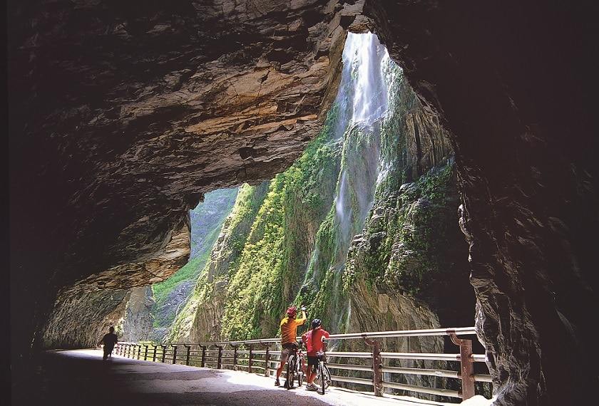 TAROKO GORGE NATIONAL PARK