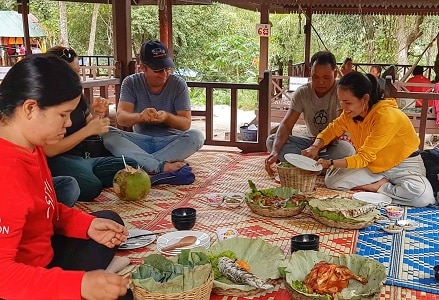 Jeep Tour Cambodja Lunch Waterfall