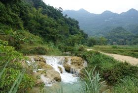 Vietnam Bouwsteen waterval